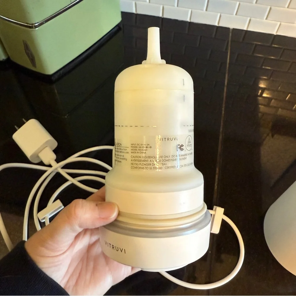 Vitruvi Stone Diffuser - White